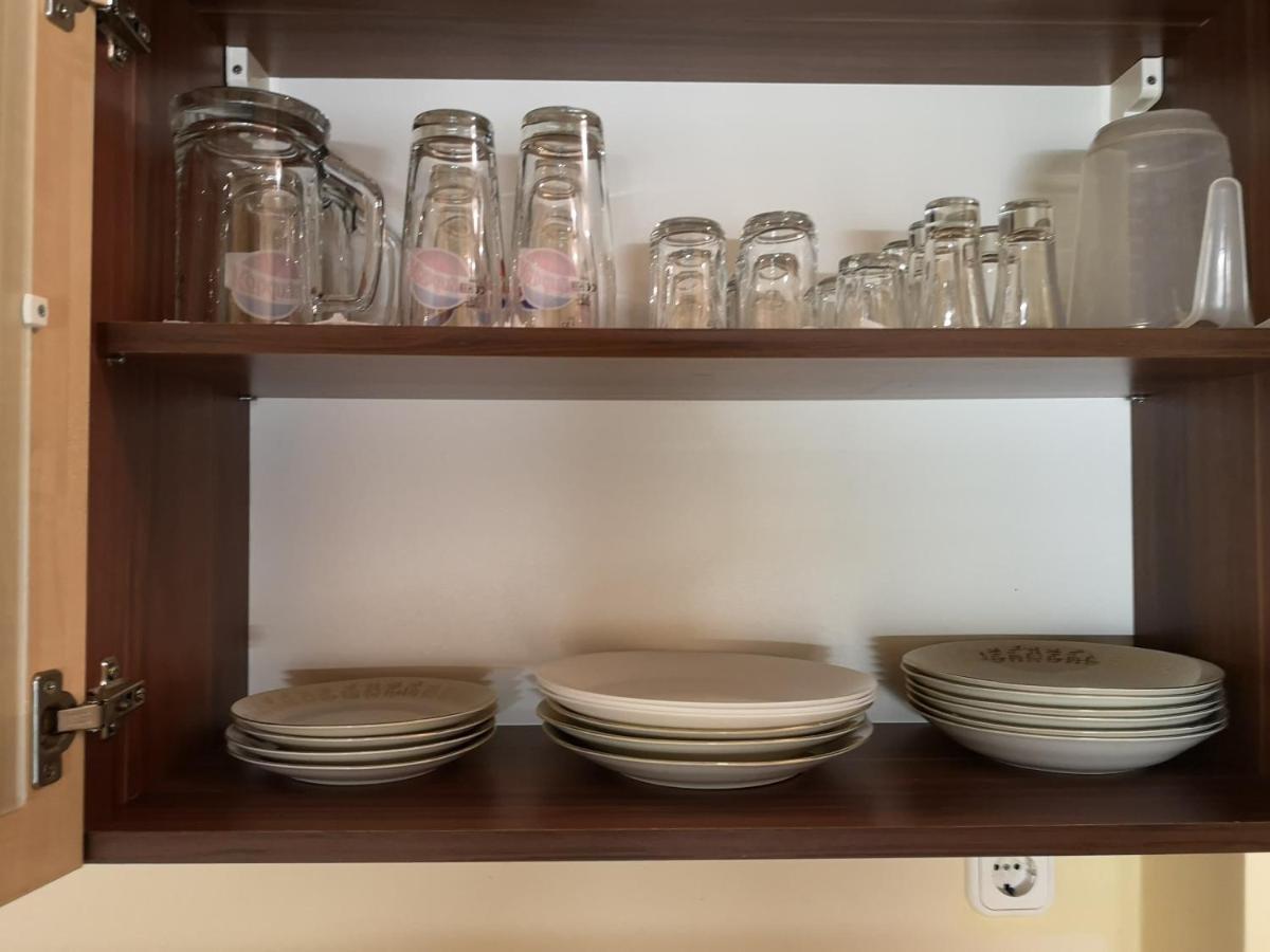 Veva Apartman - Eger Maganszallashely מראה חיצוני תמונה