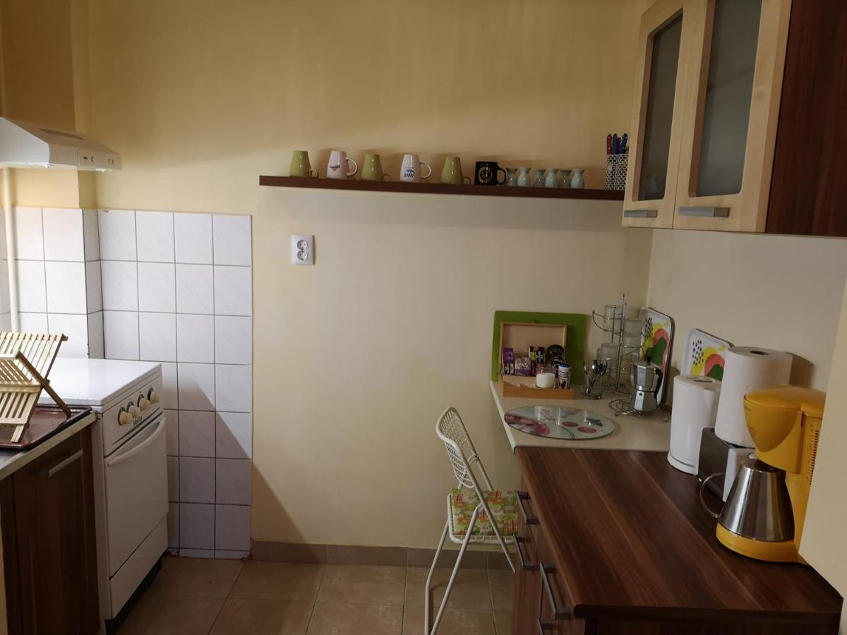 Veva Apartman - Eger Maganszallashely מראה חיצוני תמונה
